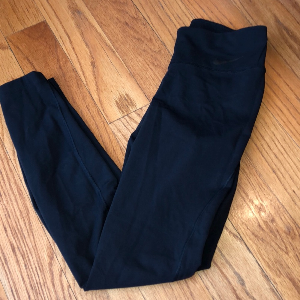 Nike women’s leggings work out pants